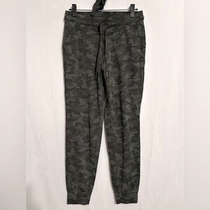 Lululemon Ready to Rulu Jogger Camo Dark Olive Size 8